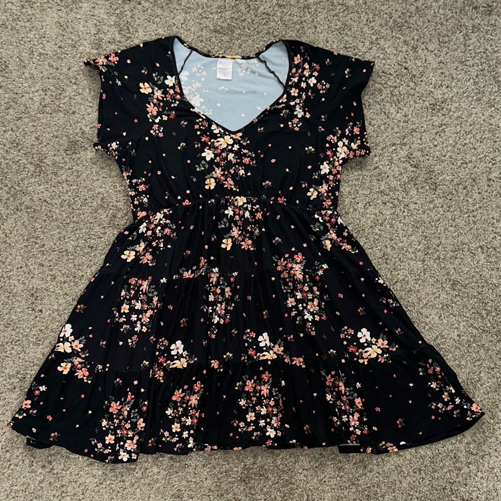 Elegant Floral Black Dress